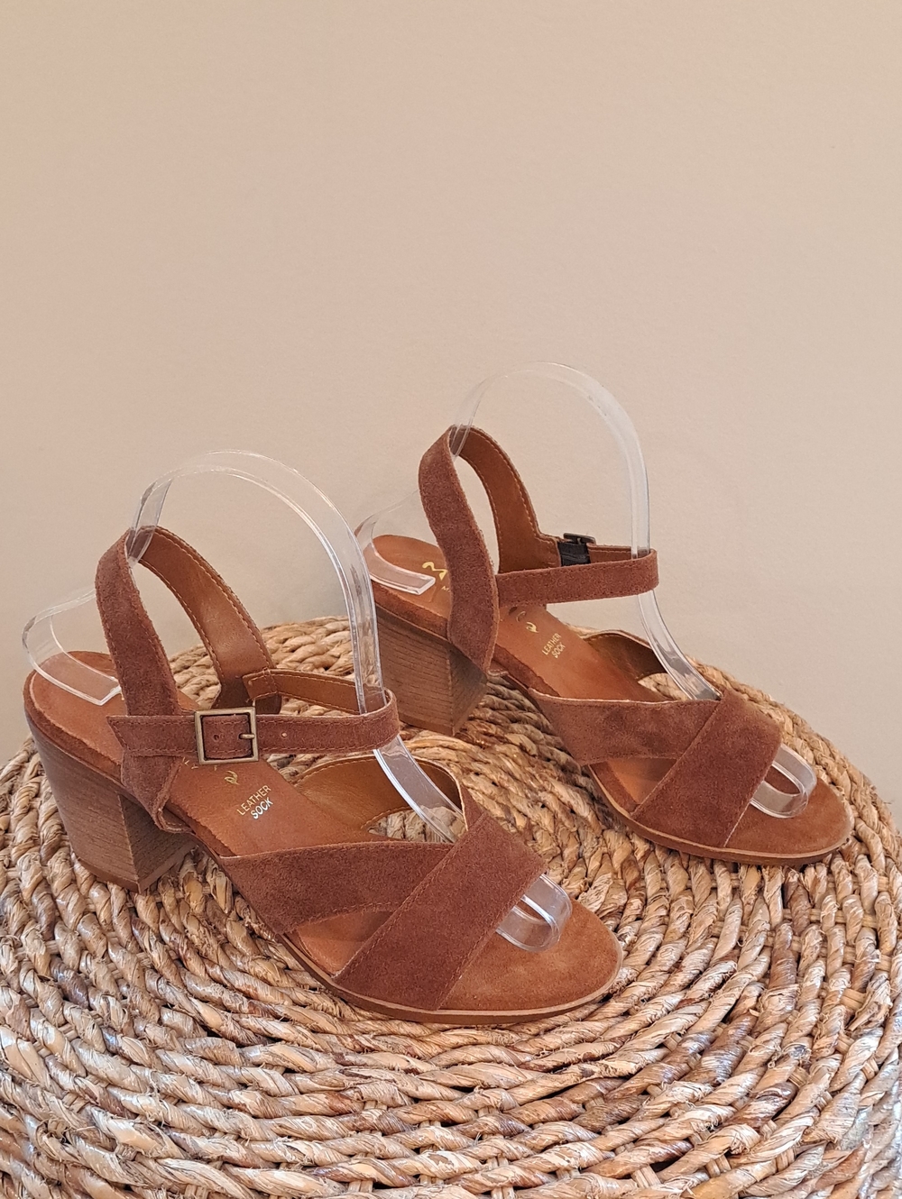 NWOT Mariella Womens Italian Chesnut Suede Leather Block Heel Sandals 7.5